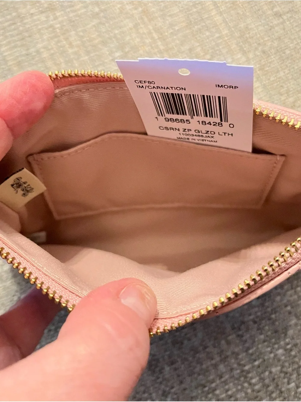 NWT Coach Pink Quilted Glazed Leather Wristlet Clutch with Gold Logo - Picture 8 of 9